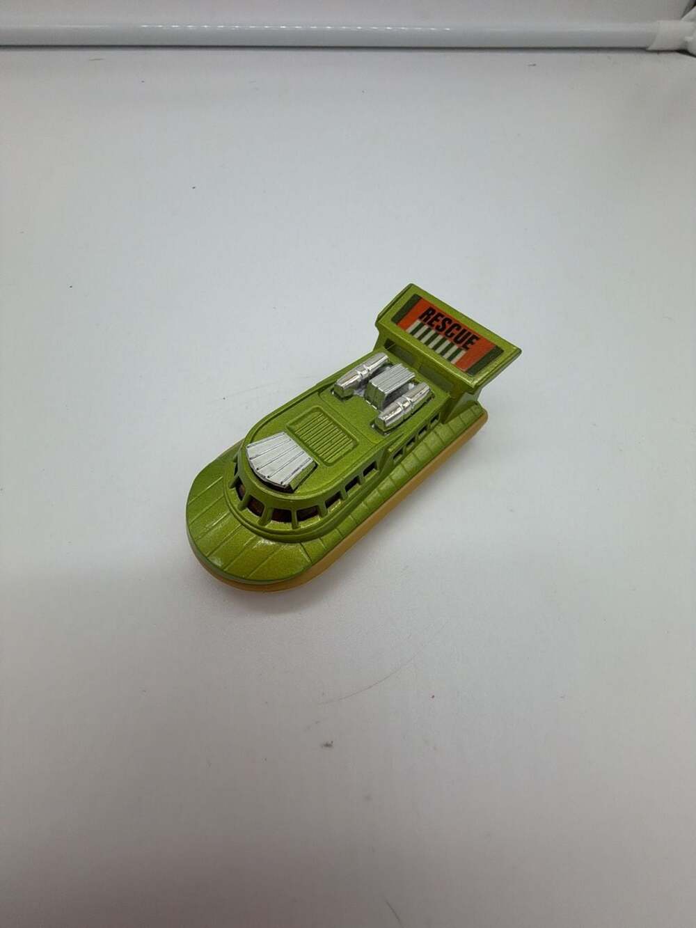VTG. 1972 Matchbox Superfast: Green Rescue Hovercraft No. 72 & 2 Diecast